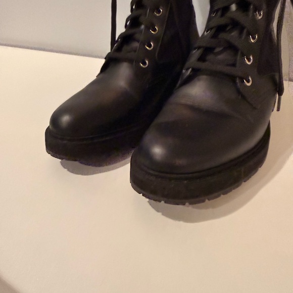 Fendi Rockoko Boots size 39 - Picture 4 of 10